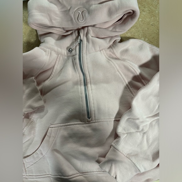 Lululemon Scuba - Picture 1 of 2